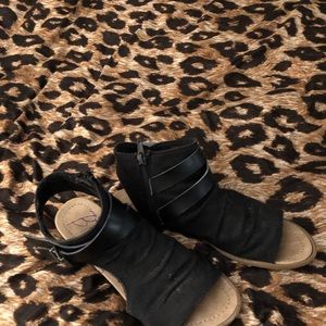 Womens blowfish sandals